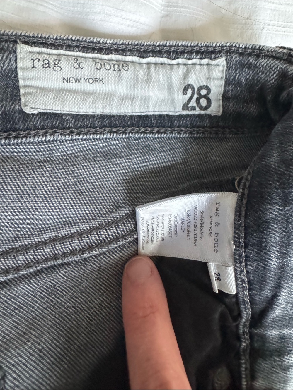 Women's Rag & Bone Casey High-Rise Harley Wash Cropped Ankle Flare Jeans Size 28 - Picture 9 of 10